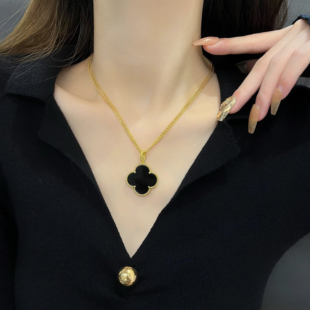 VCA CLOVER 25MM NECKLACE GOLD ONYX