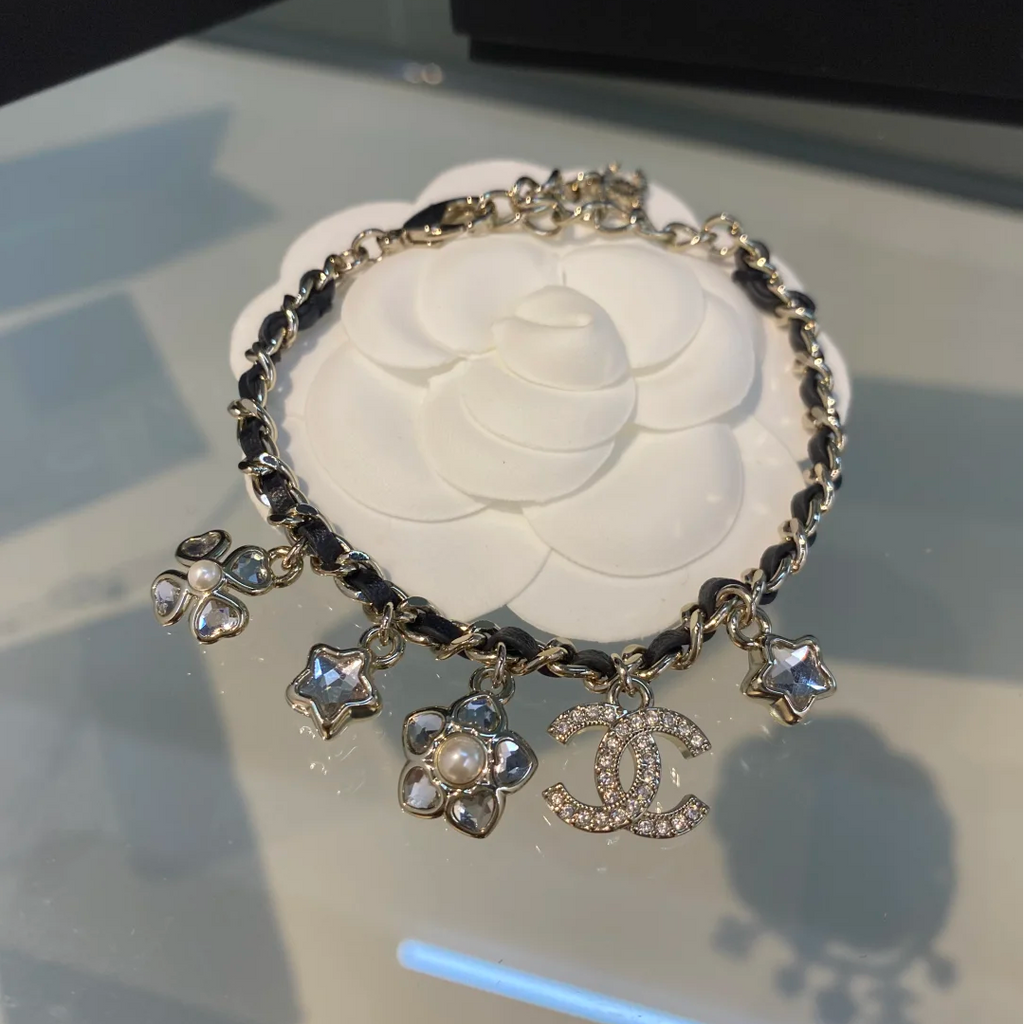 Chanel 25B Flower Necklace Bracelet