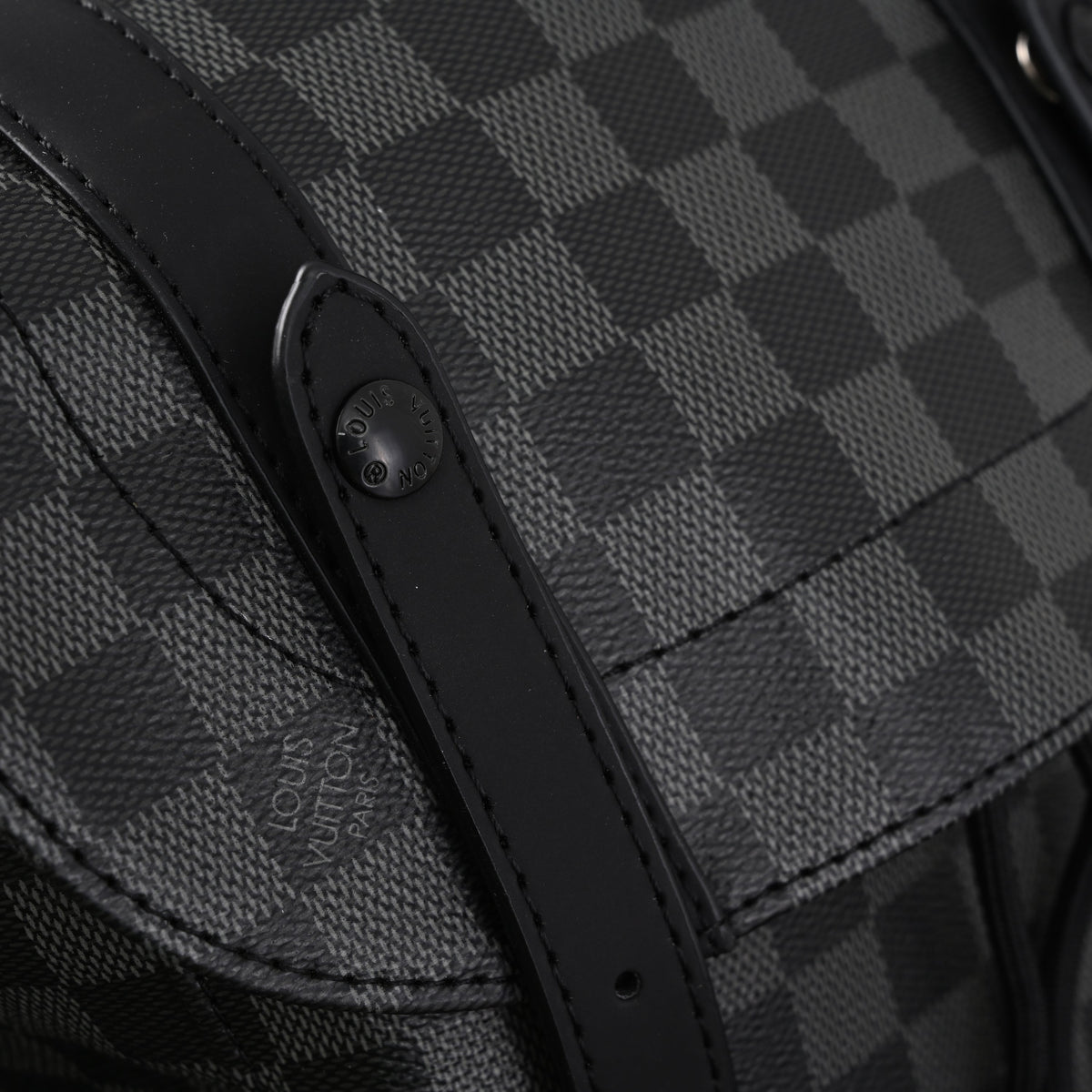 louis-vuitton-michael-backpack-in-damier-graphite-canvas ohter