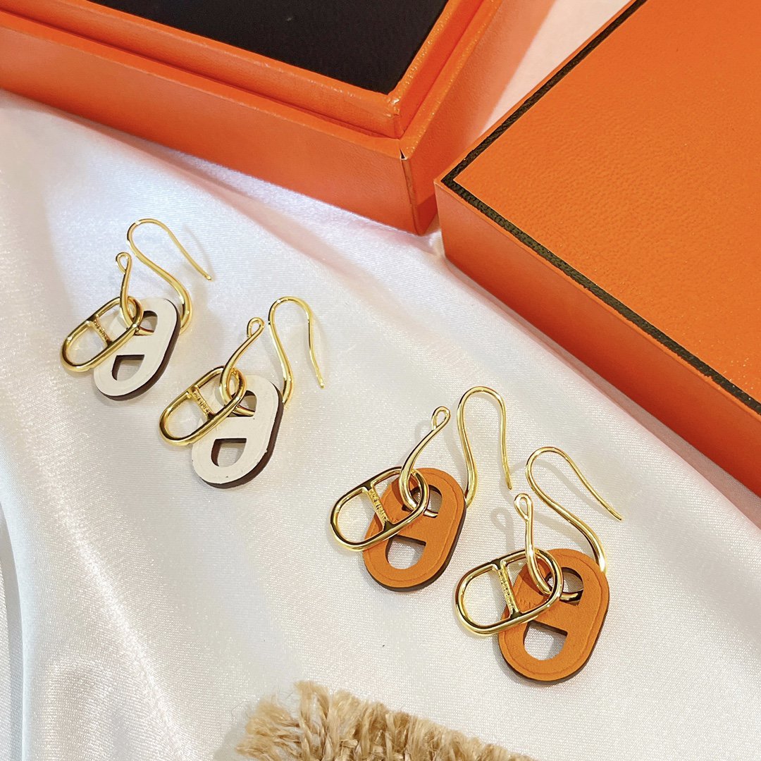 HERMES HM O'MAILLON GOLD EARRINGS